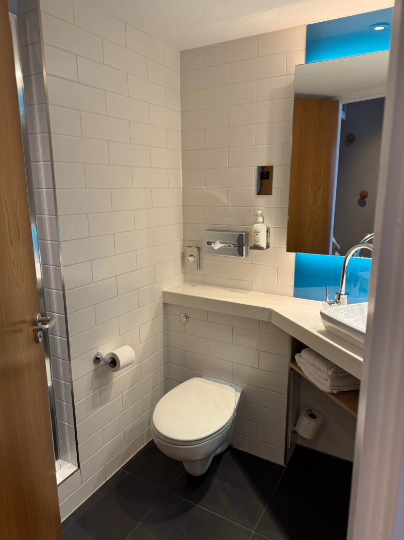 Holiday Inn Express Cardiff Bay, an IHG hotel
