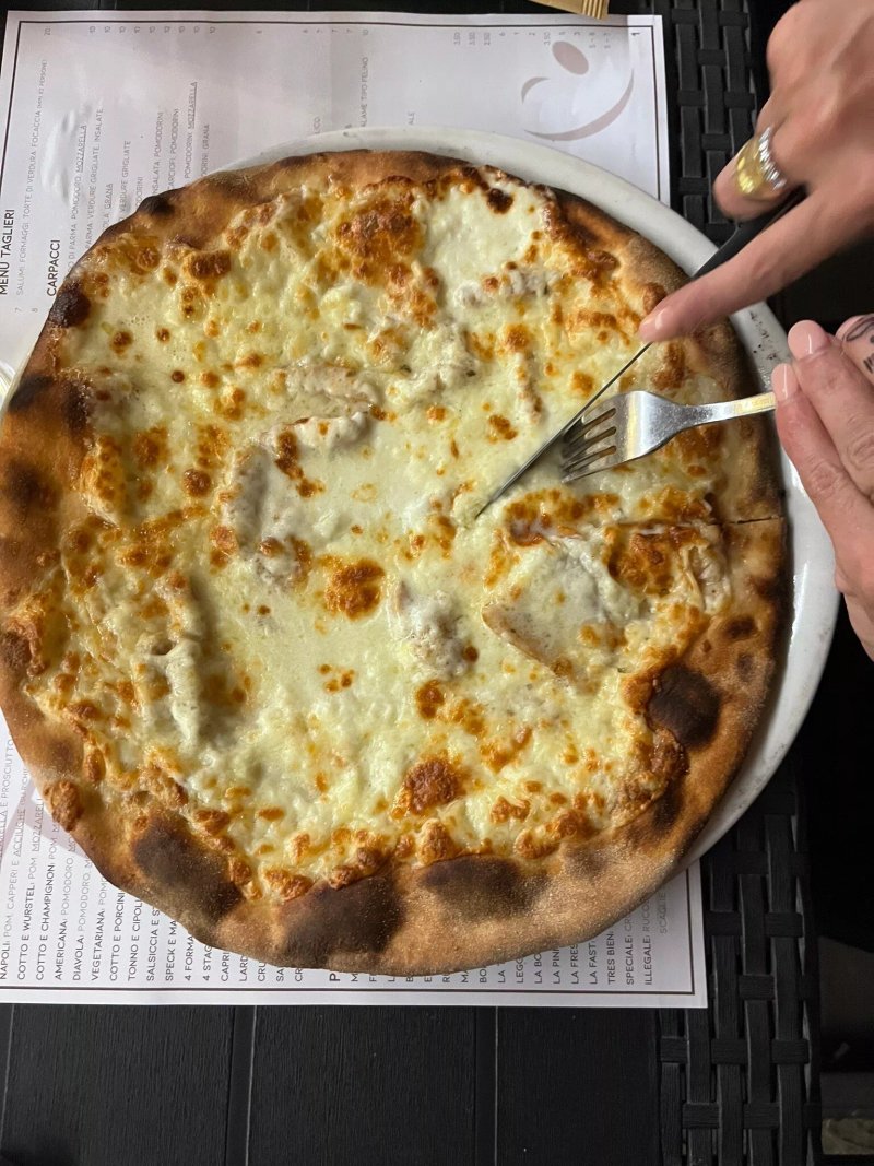 Pizzeria Tres Bien