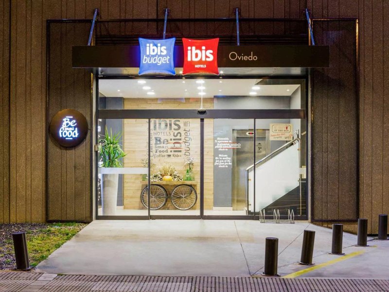 ibis Oviedo Hotel