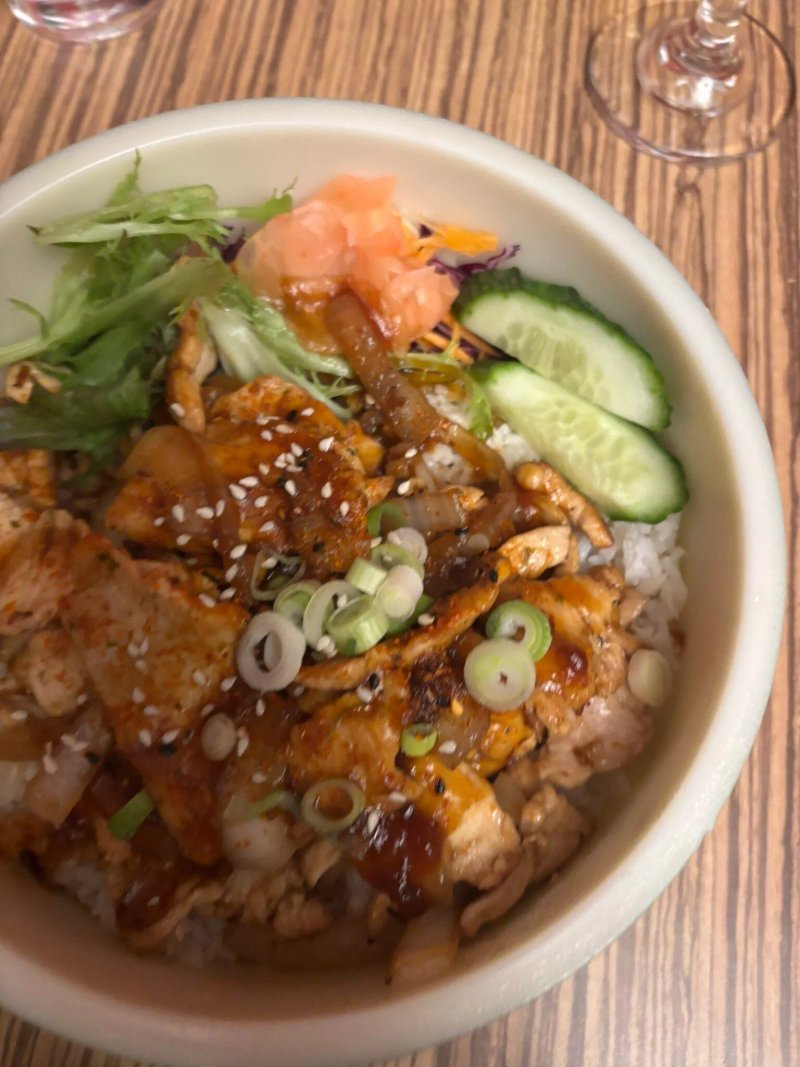 TJ Thai & Japanese Restaurant