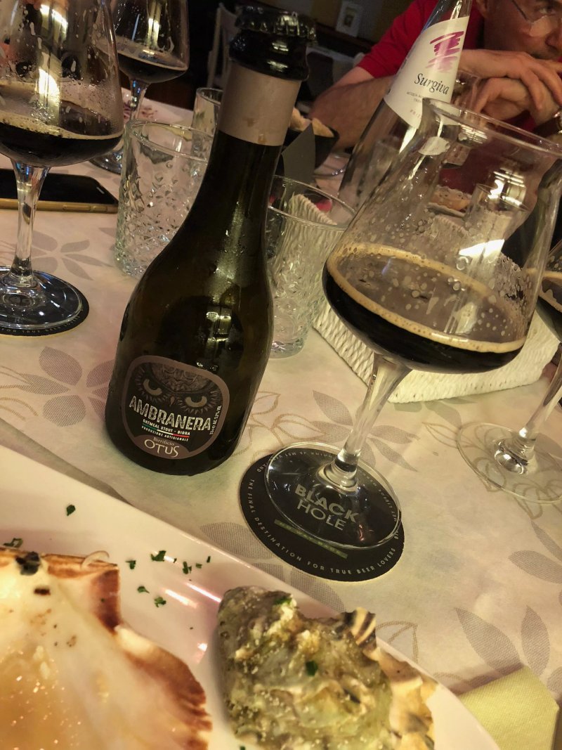 Black Hole Birreria Paninoteca con Cucina