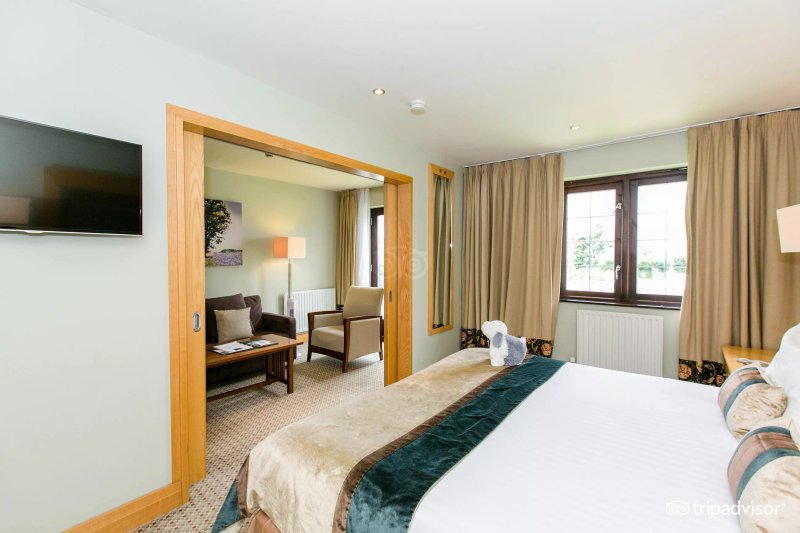 Lancaster House Hotel