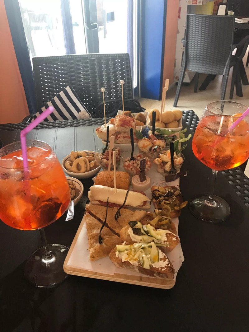 Moresco Cafe