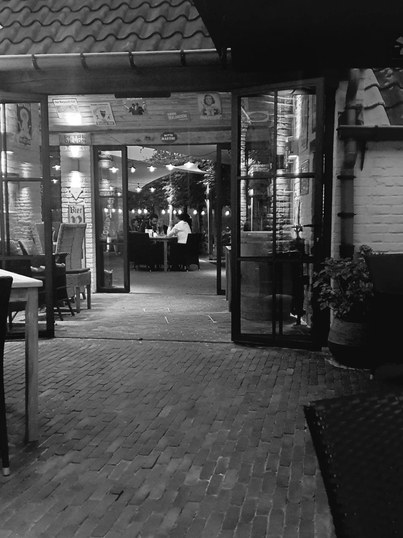 Bistro Bizarre