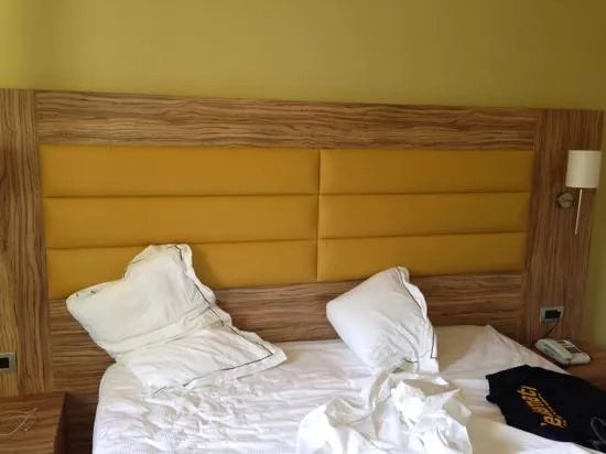 Giga Hotel
