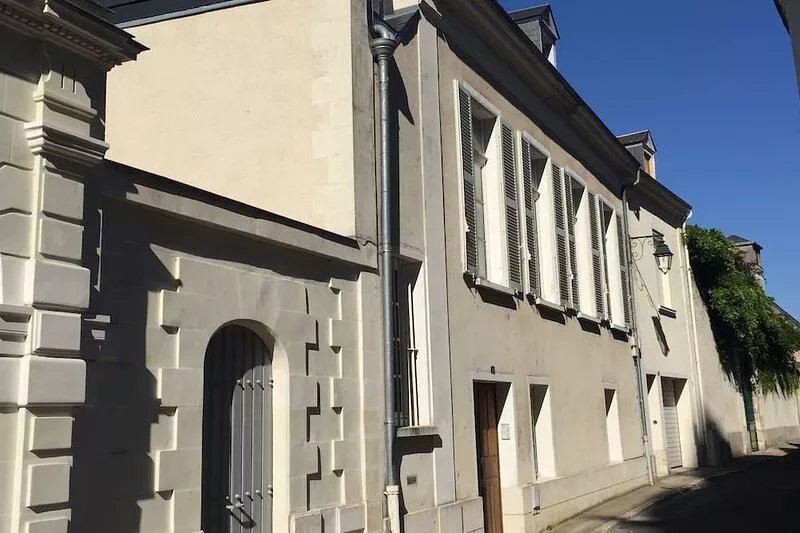 Historic apartment, Old Town Amboise, across from Château, close to restaurants