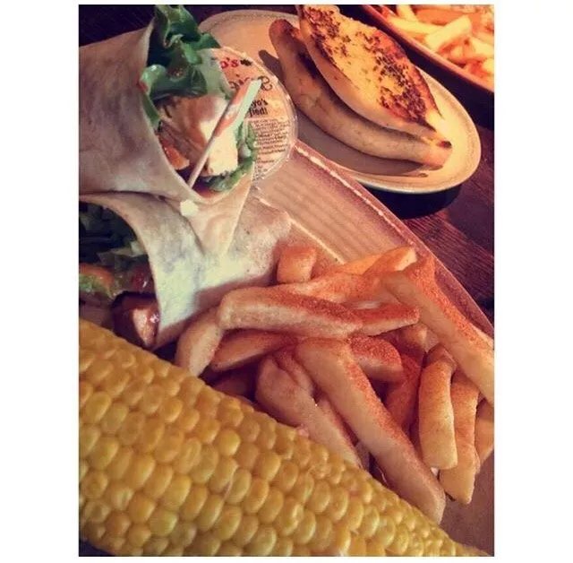 Nando's Fife Leisure