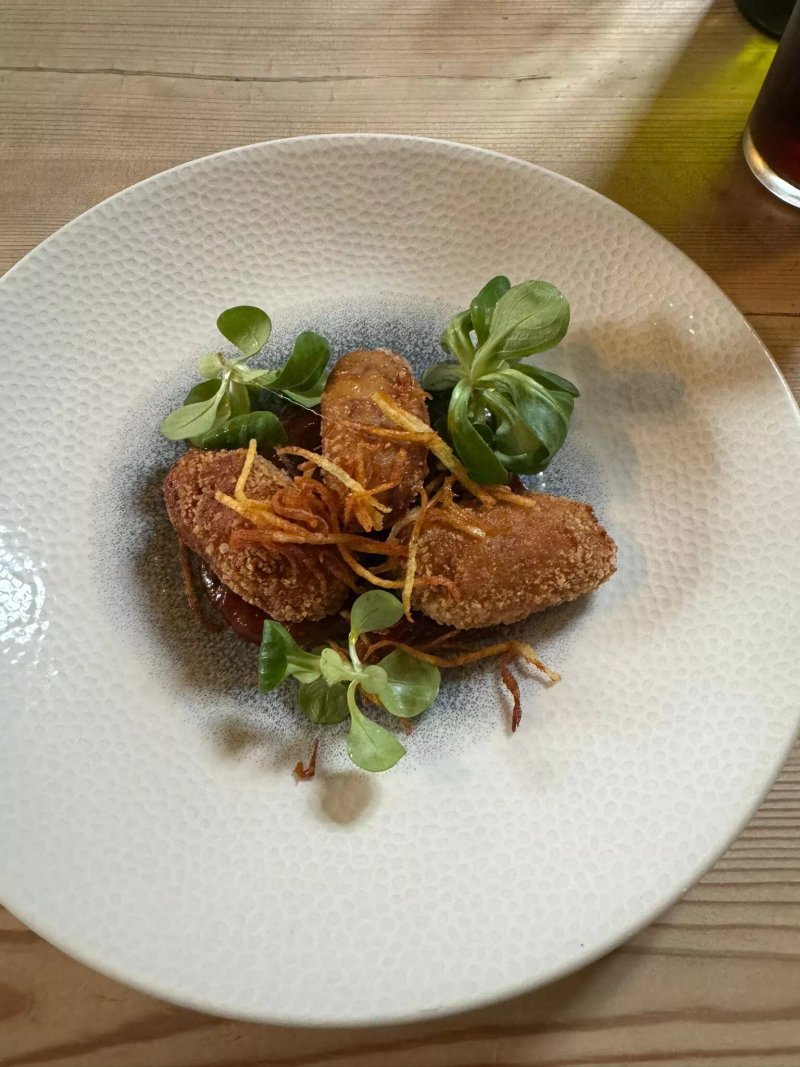 The Sword Inn Hand