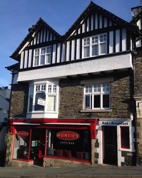 Monties Bed and Breakfast