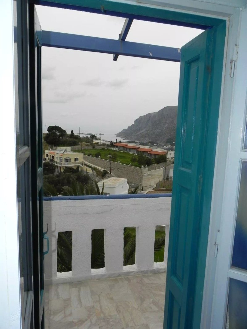 Kamari Hotel