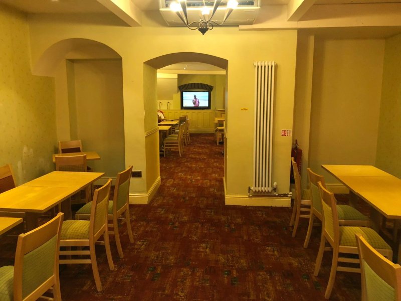 The Three Queens Hotel and Lodge