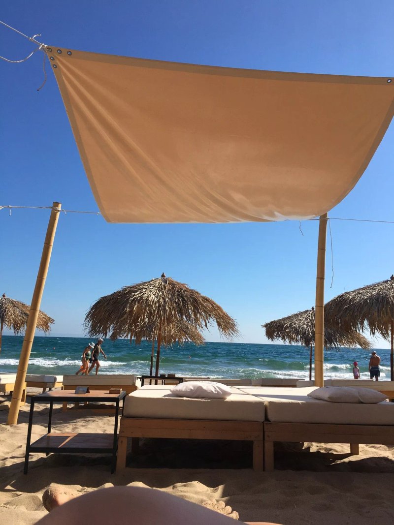 Bamboo beach bar & restaurant