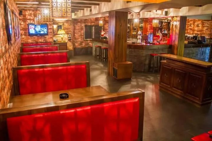 The One Loung & Bar