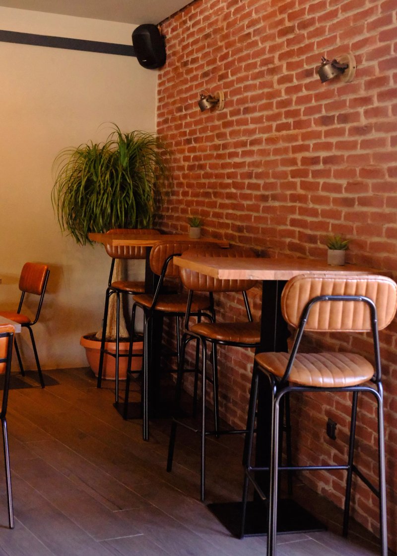 Hiru Food & Drinks