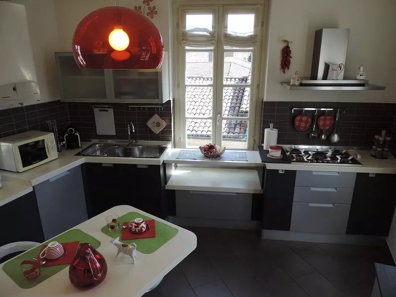 Luxury apartment located 500 metres from  historic centre and railway station