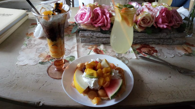 Exclusive Caffe Monika