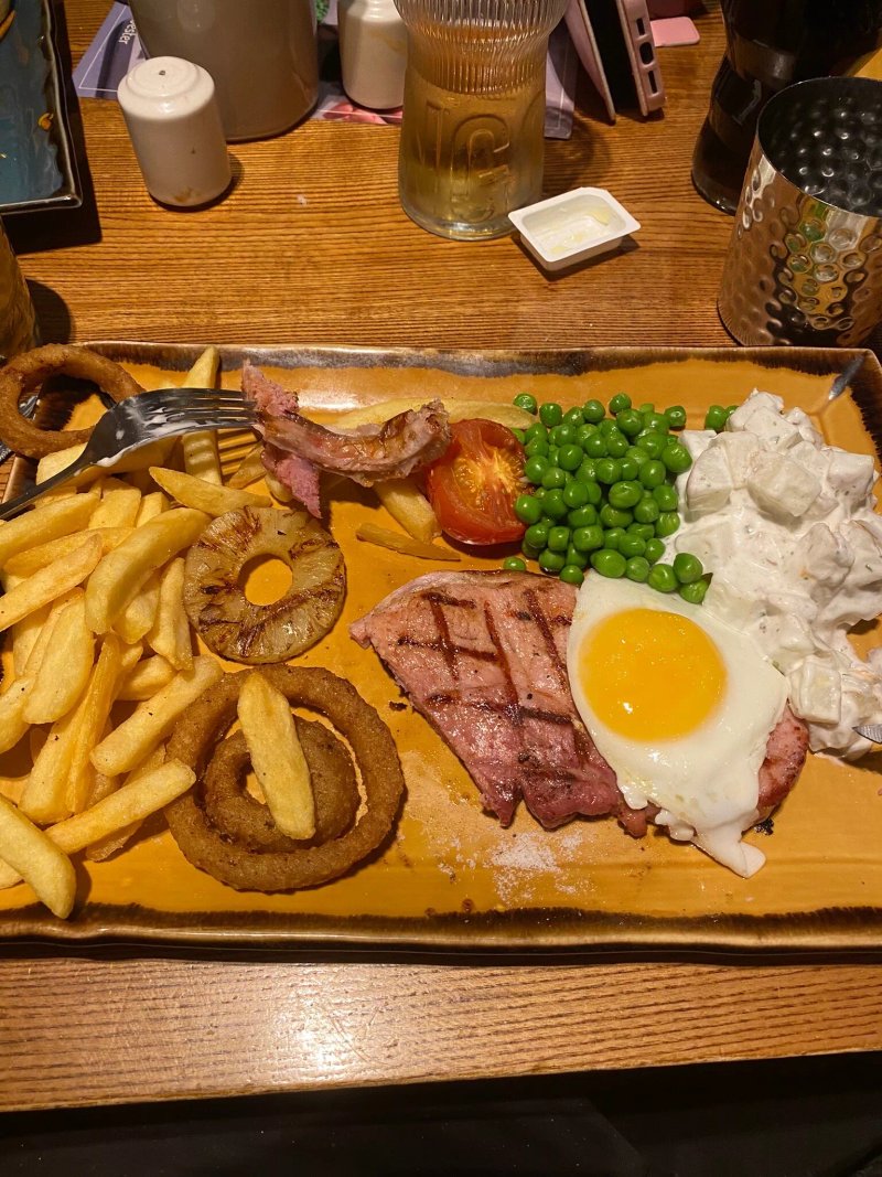 The Sir Winston Churchill Harvester