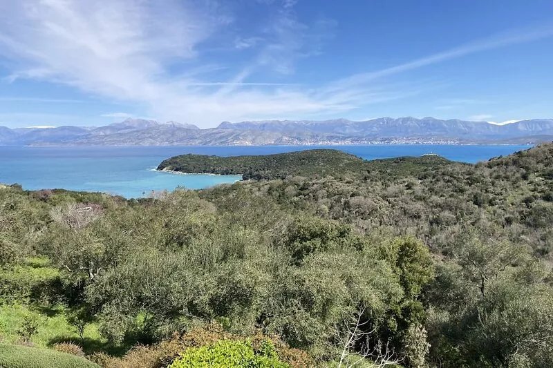 Delightful Secluded Villa Above Avlaki. Fabulous Views, Private Pool, A/C Wi-fi