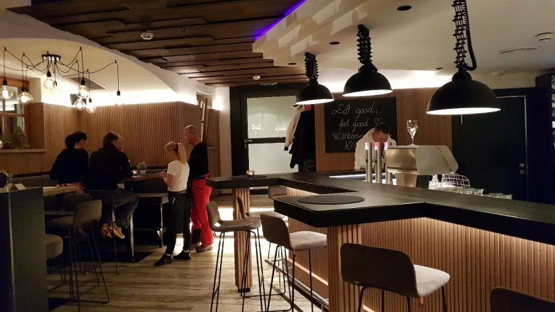 Kost Bar