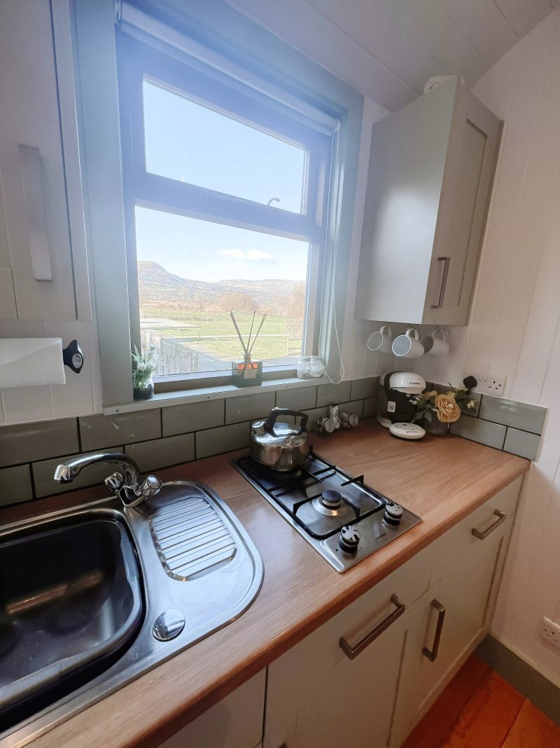 Erw Glas Glamping and Camping