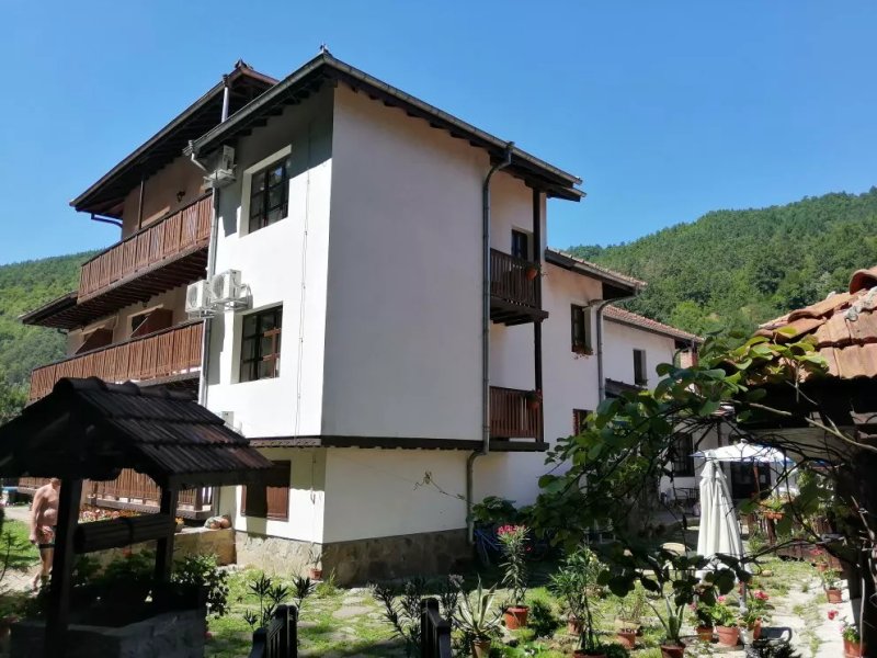 Hotel Bile