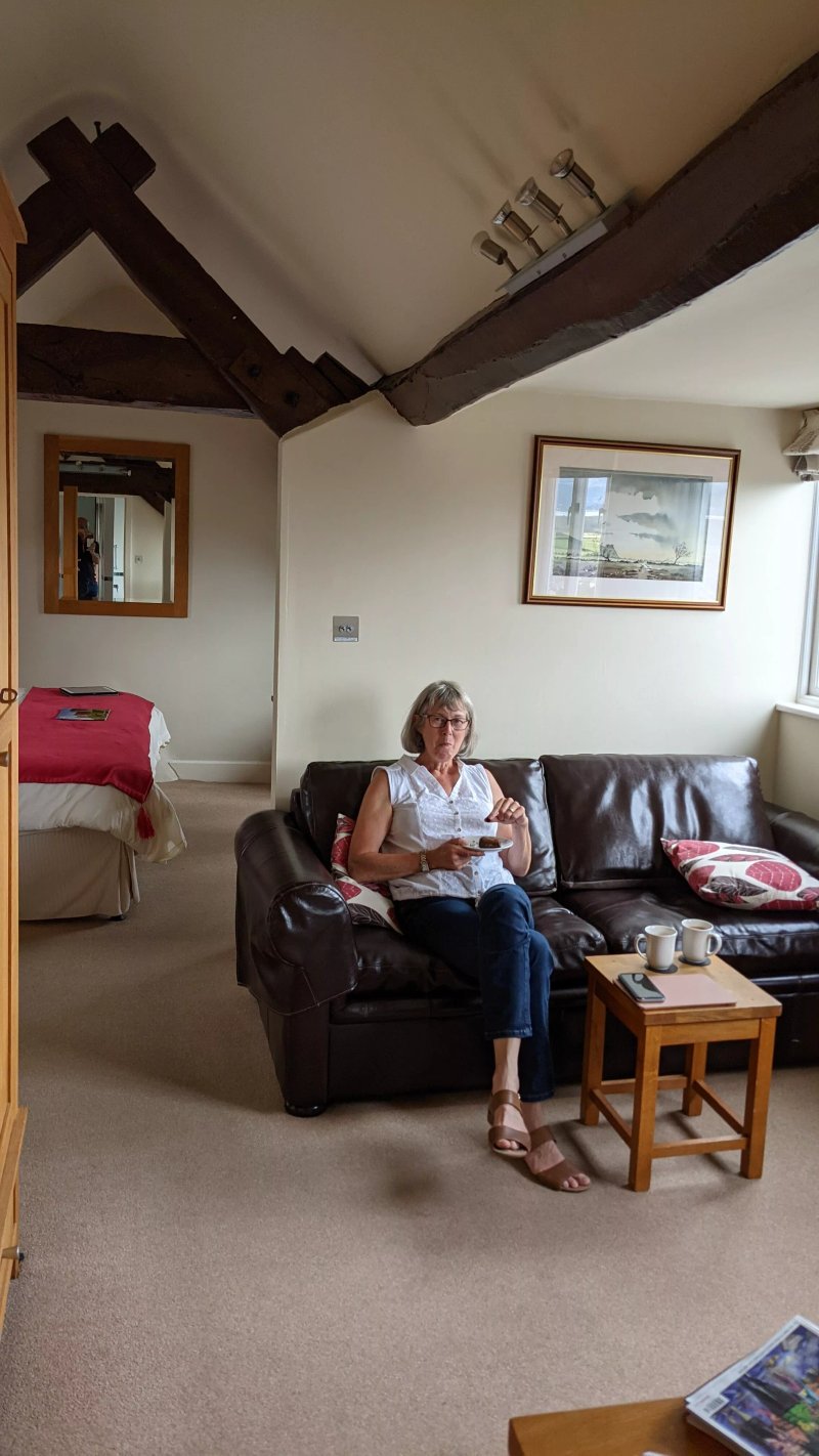 Castle Cottage Inn