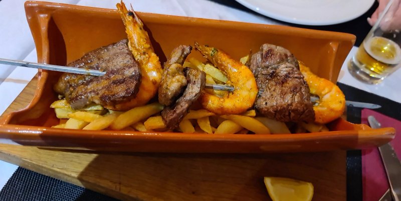 Tinel Seafood & Grill Restaurant