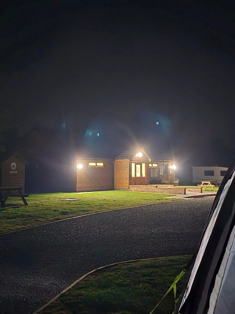 White Cottage Holiday Park