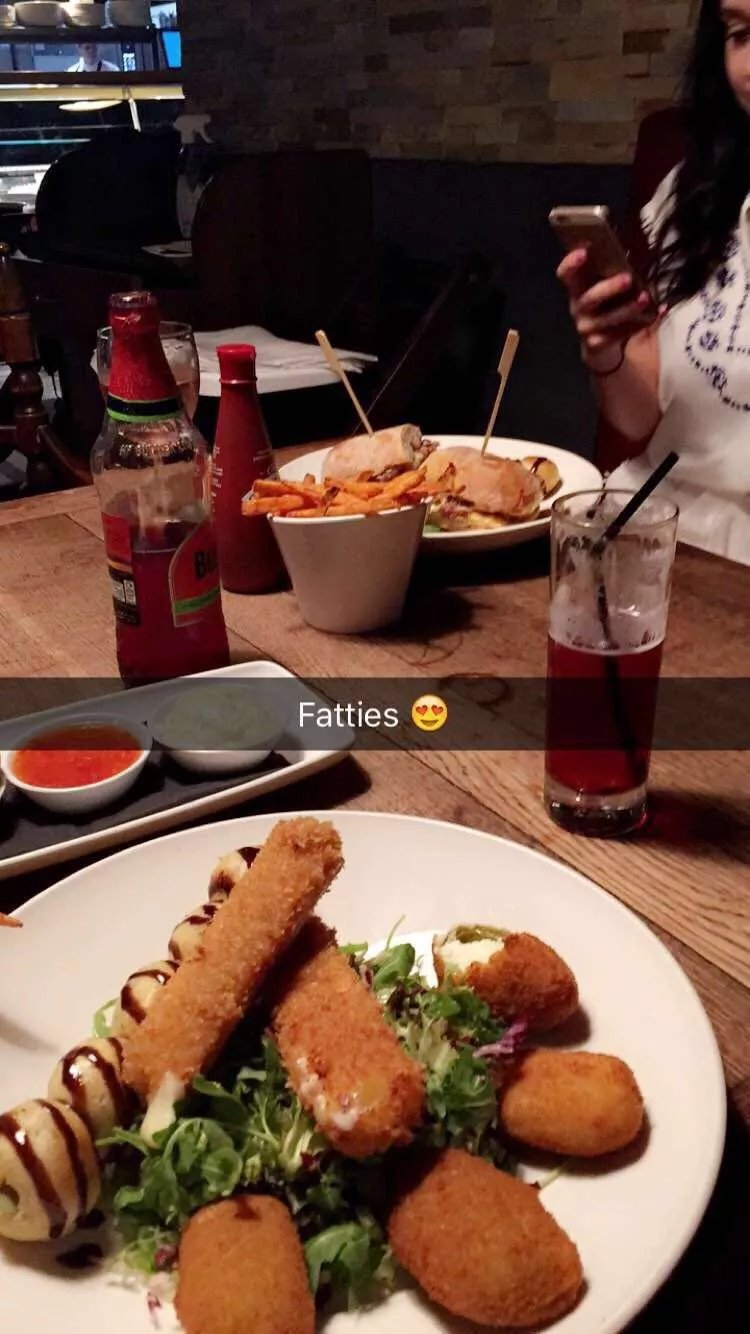 Henri's Steakhouse