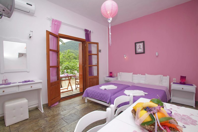 Evaggelia Studios