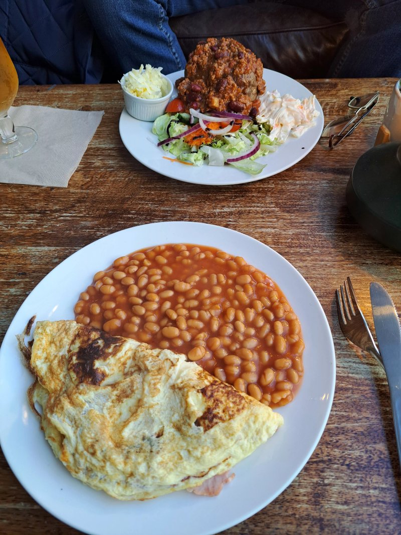 Avo Cafe Bar
