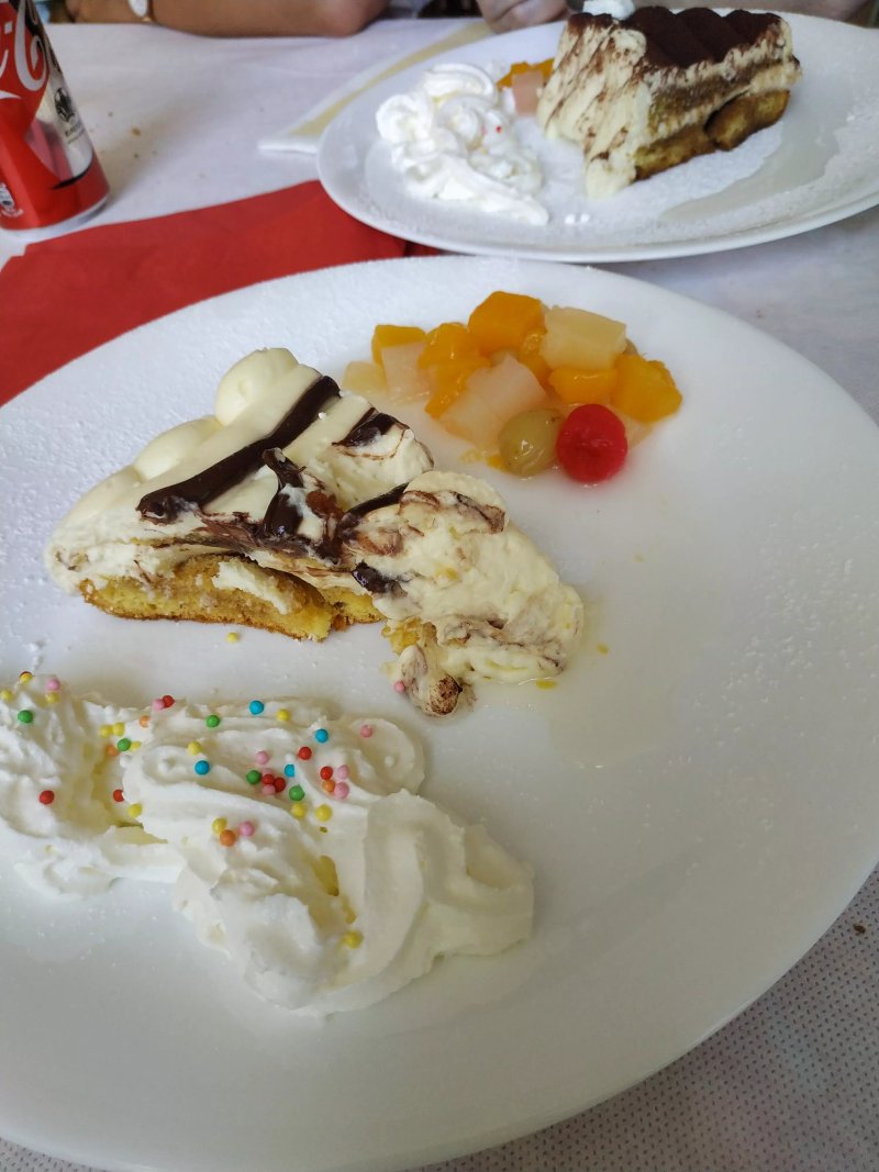 Ristorante - Pizzeria "2001"