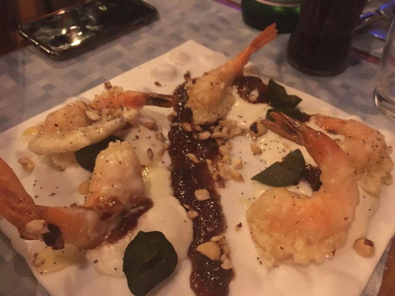 Yiamas Gastro Bar