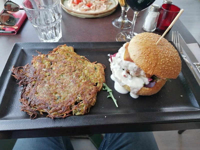 La Tavola Des Gones