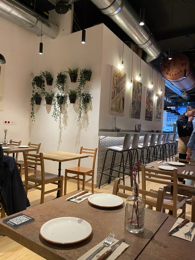 Canas y Tapas
