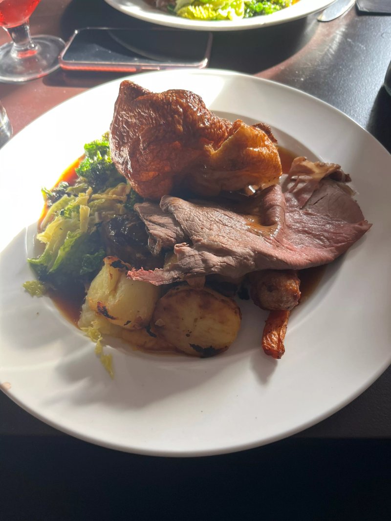 The Cleave Public House