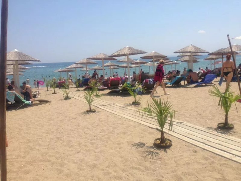 Kuda Hura Beach Bar