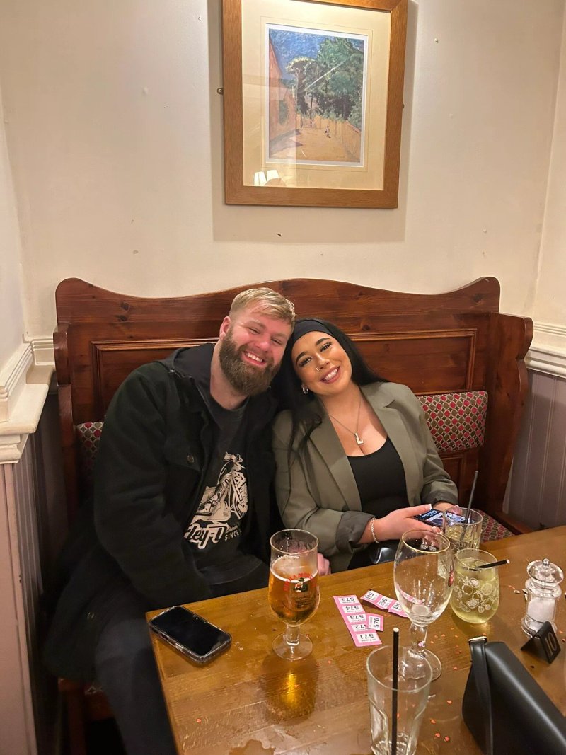 Woodlands Hotel & Pub