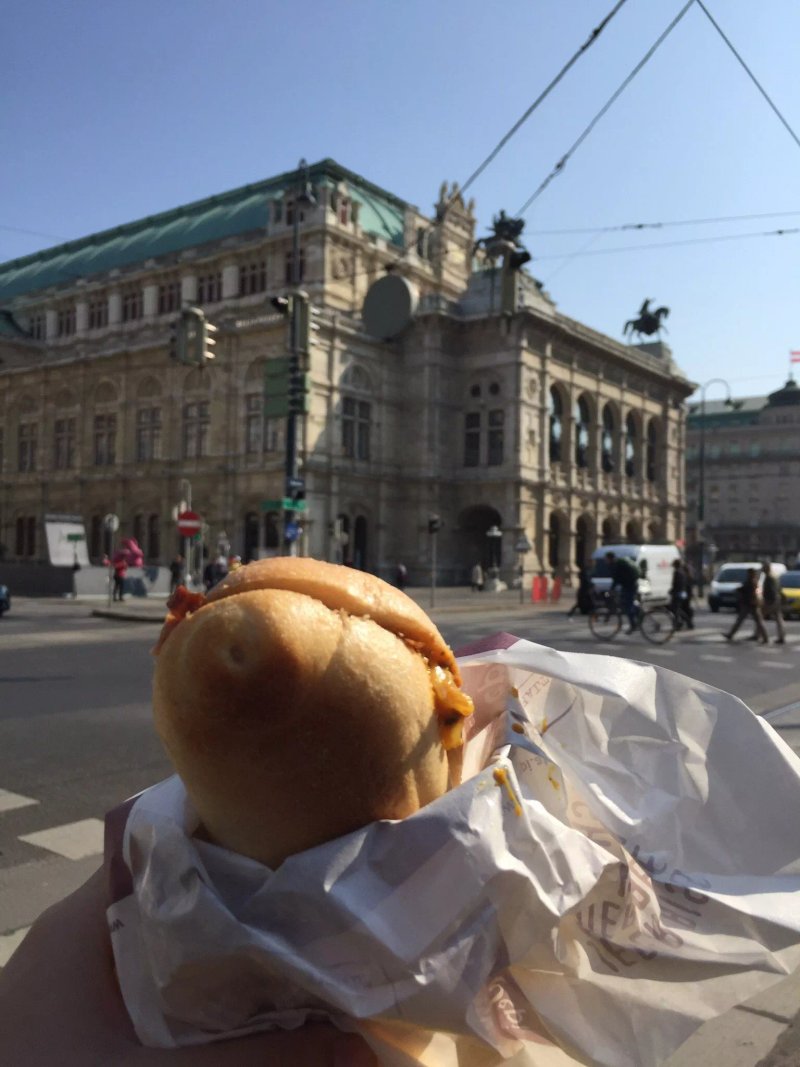 Leberkas-Pepi Wien Operngasse