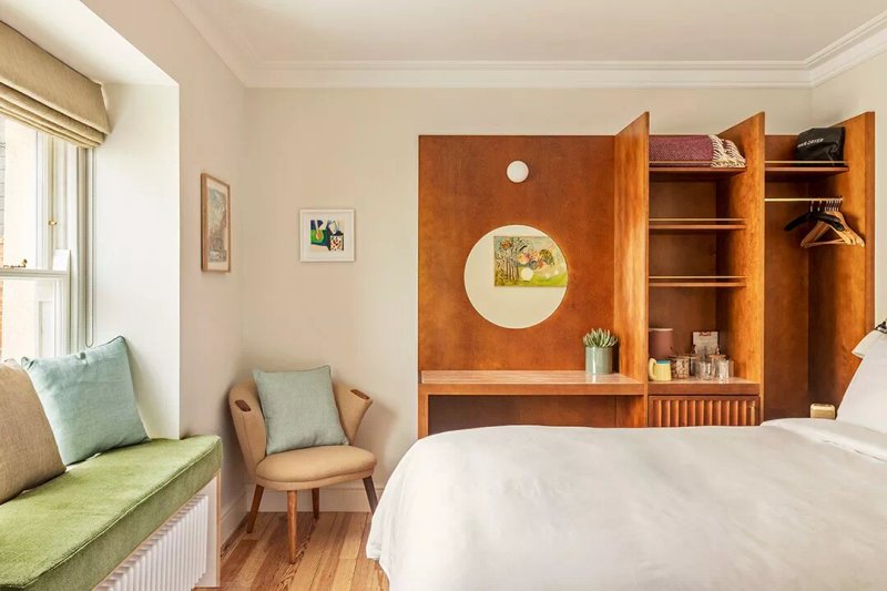 Fort Road Hotel