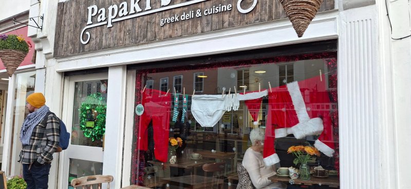 Papakis Deli