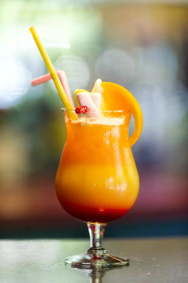 SOFY'S BAR