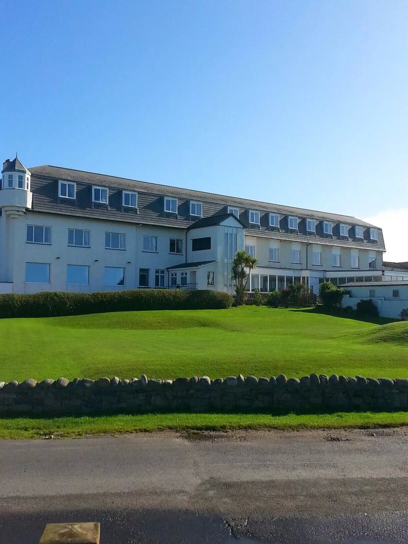 Kinloch Hotel