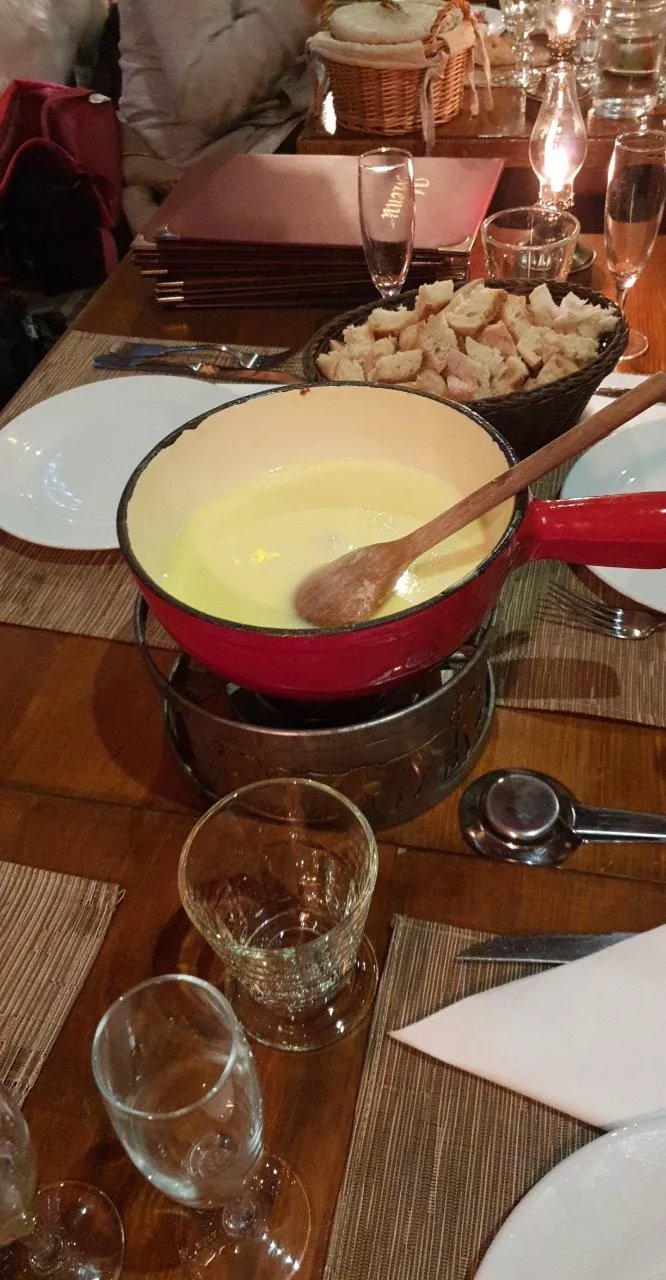 Le Refuge Gourmand - Poule Ou Coq