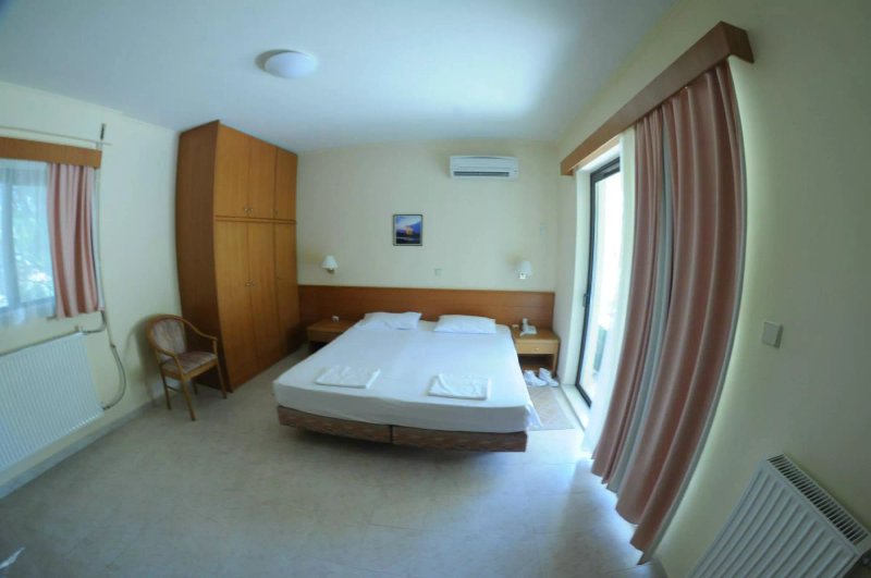 Niki Hotel Apartments