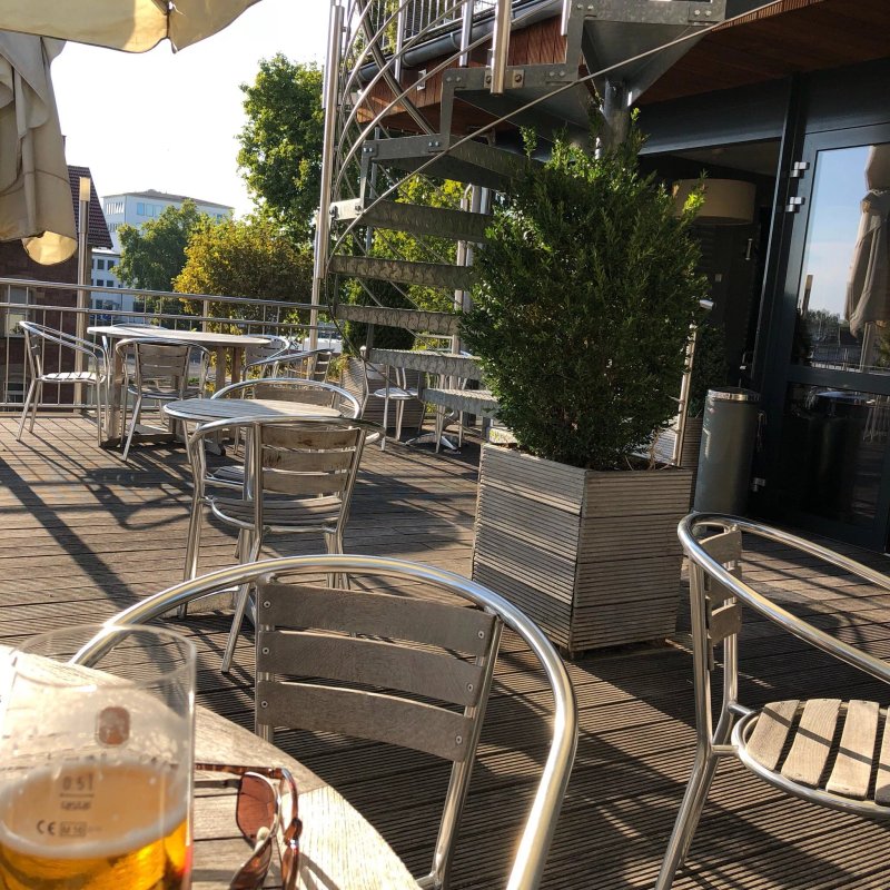 Cafe Ideal