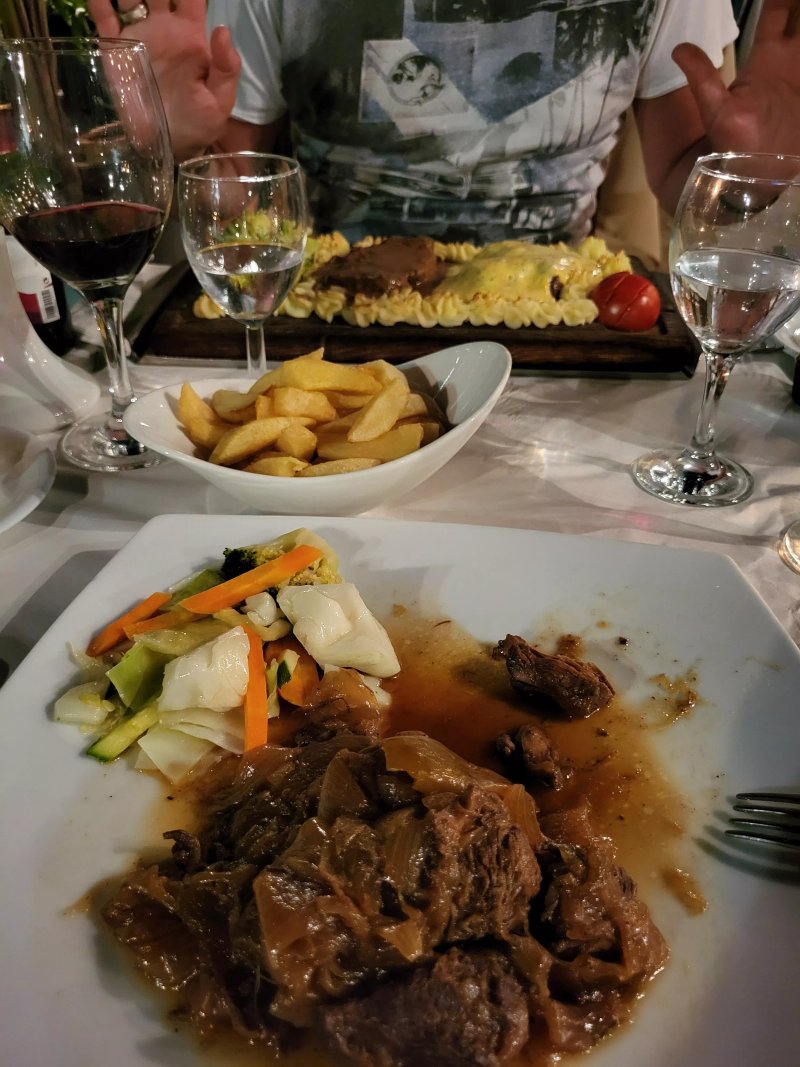 Nikitas Steak House