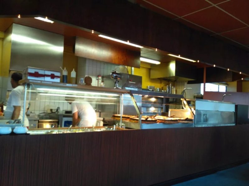 Astor Deep Pan Pizza