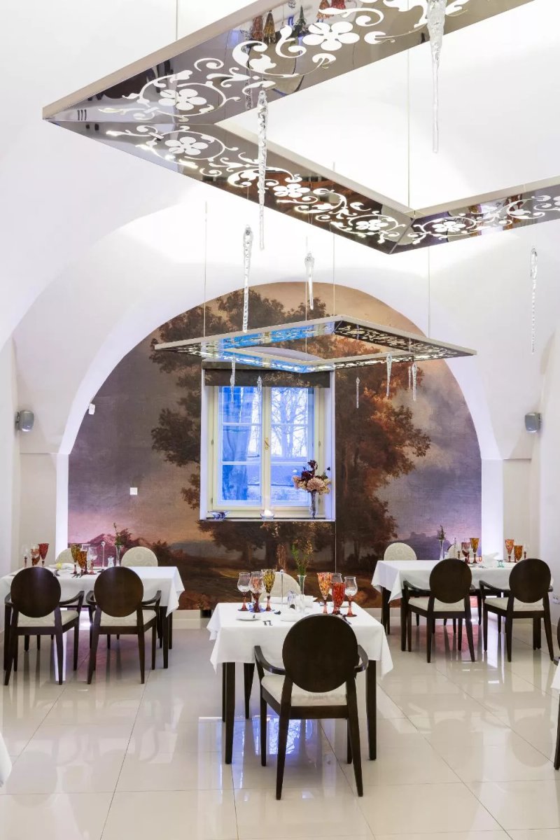 Honoria Restaurant - Chateau Heralec
