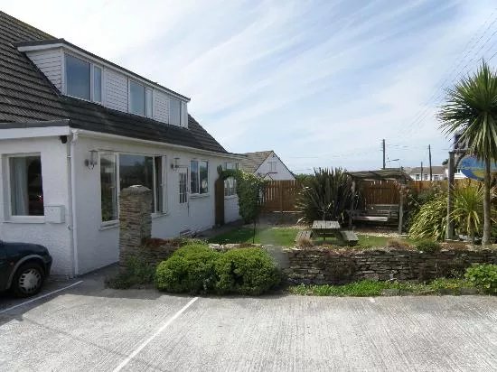 Kernow Trek Lodge